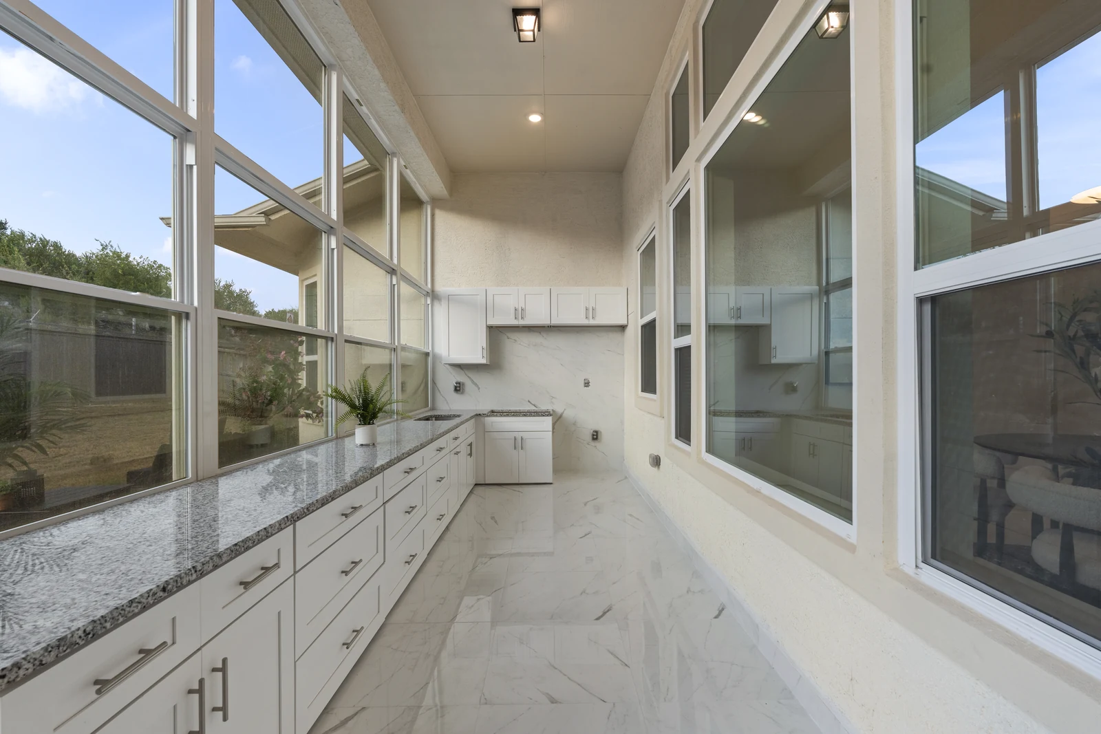 4051 Wood Creek gallery image 22