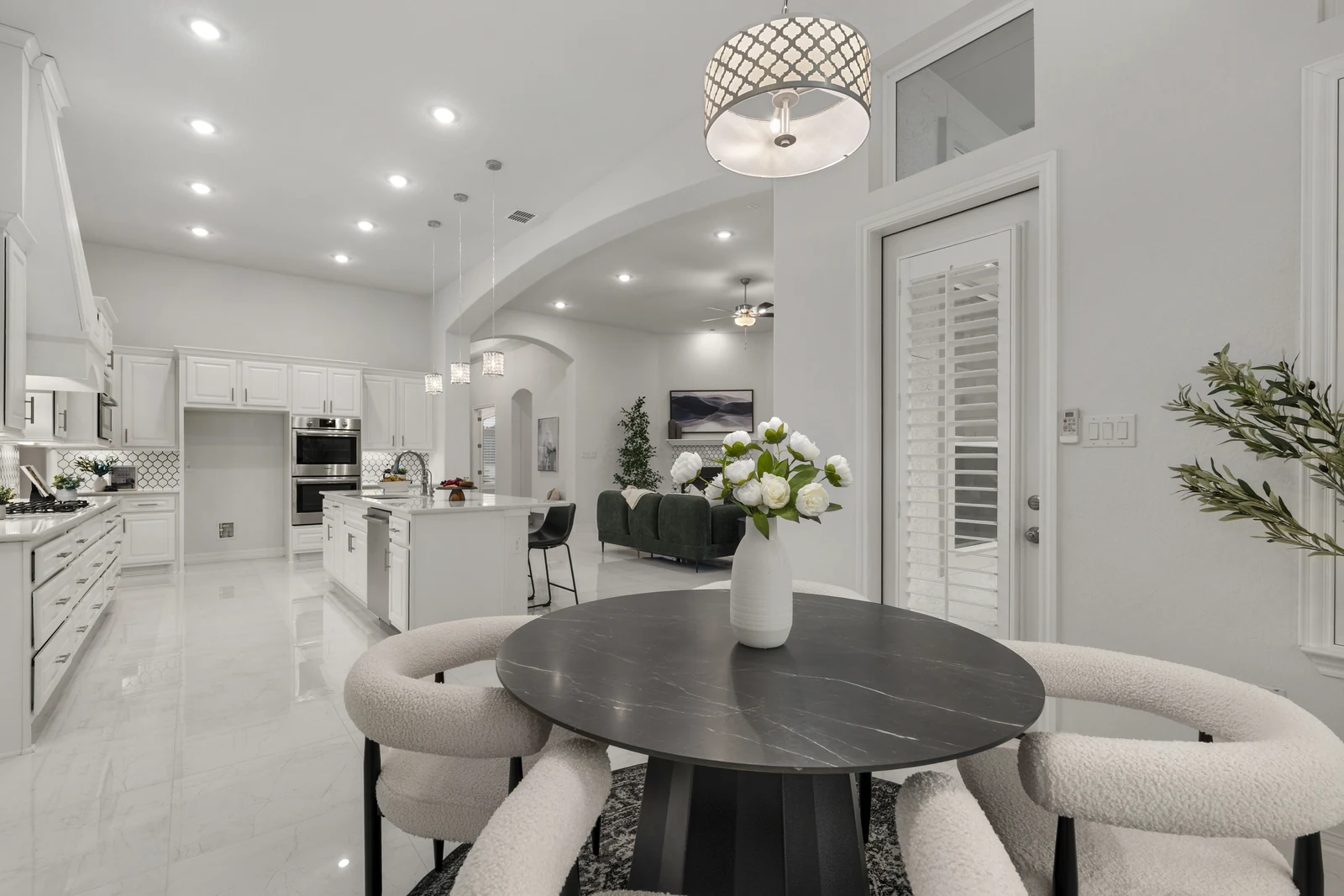 4051 Wood Creek gallery image 9
